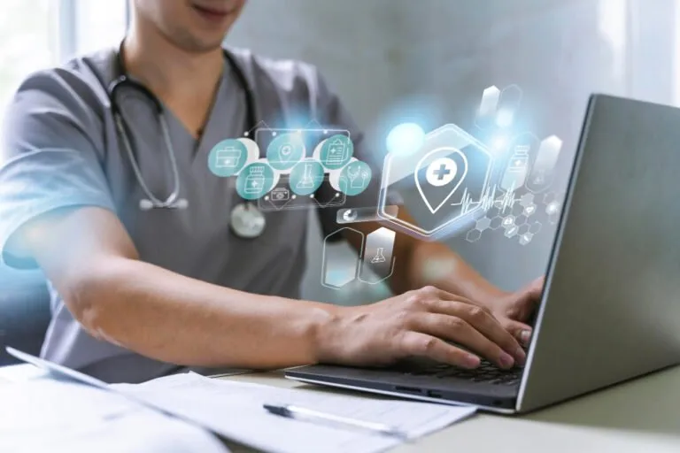 Cómo el software médico transforma la experiencia con el paciente Cómo el software médico transforma la experiencia con el paciente
